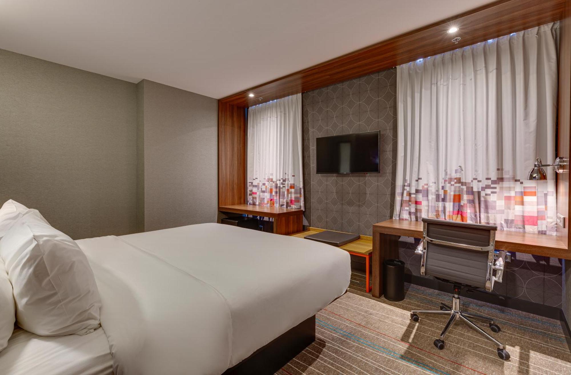 Sky Loft Hotel Kyiv By Rixwell International Phòng bức ảnh